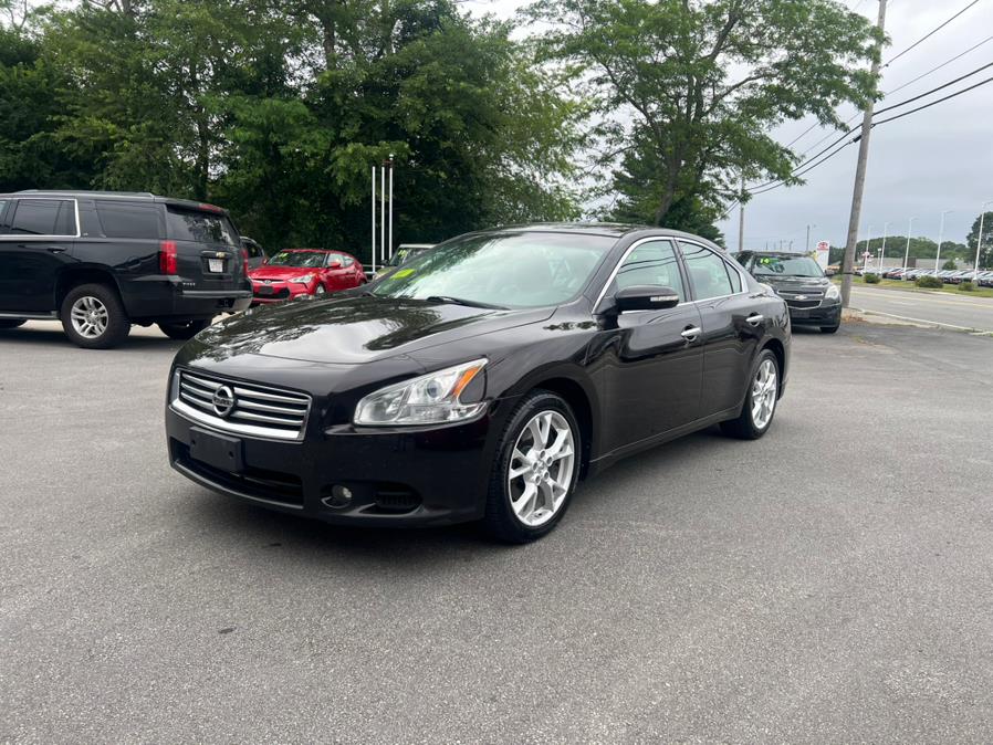 2013 Nissan Maxima 4dr Sdn 3.5 SV, available for sale in Swansea, Massachusetts | Gas On The Run. Swansea, Massachusetts 2013 Nissan Maxima 4dr Sdn 3.5 SV, available for sale in Swansea, Massachusetts | Gas On The Run. Swansea, Massachusetts