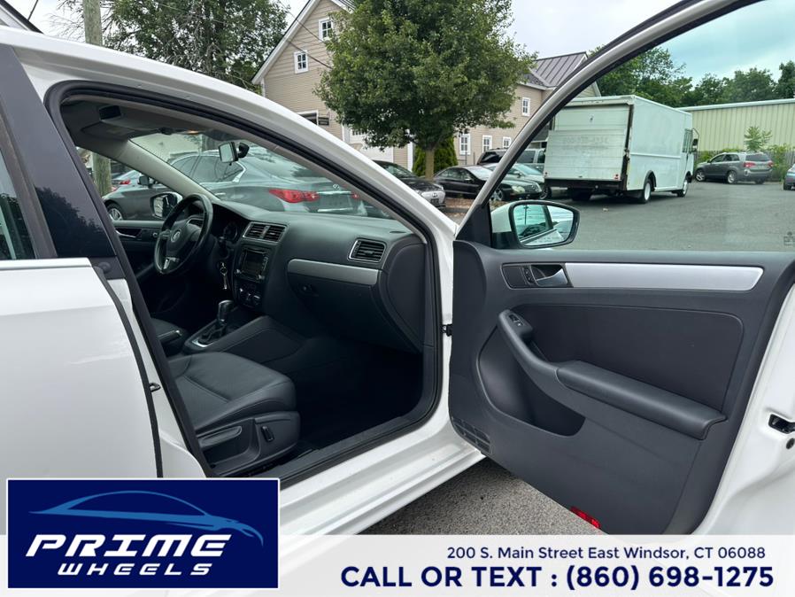 2013 Volkswagen Jetta Sedan 4dr Auto SE w/Convenience/Sunroof PZEV, available for sale in East Windsor, Connecticut | Prime Wheels. East Windsor, Connecticut 2013 Volkswagen Jetta Sedan 4dr Auto SE w/Convenience/Sunroof PZEV, available for sale in East Windsor, Connecticut | Prime Wheels. East Windsor, Connecticut