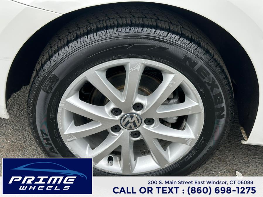 2013 Volkswagen Jetta Sedan 4dr Auto SE w/Convenience/Sunroof PZEV, available for sale in East Windsor, Connecticut | Prime Wheels. East Windsor, Connecticut 2013 Volkswagen Jetta Sedan 4dr Auto SE w/Convenience/Sunroof PZEV, available for sale in East Windsor, Connecticut | Prime Wheels. East Windsor, Connecticut