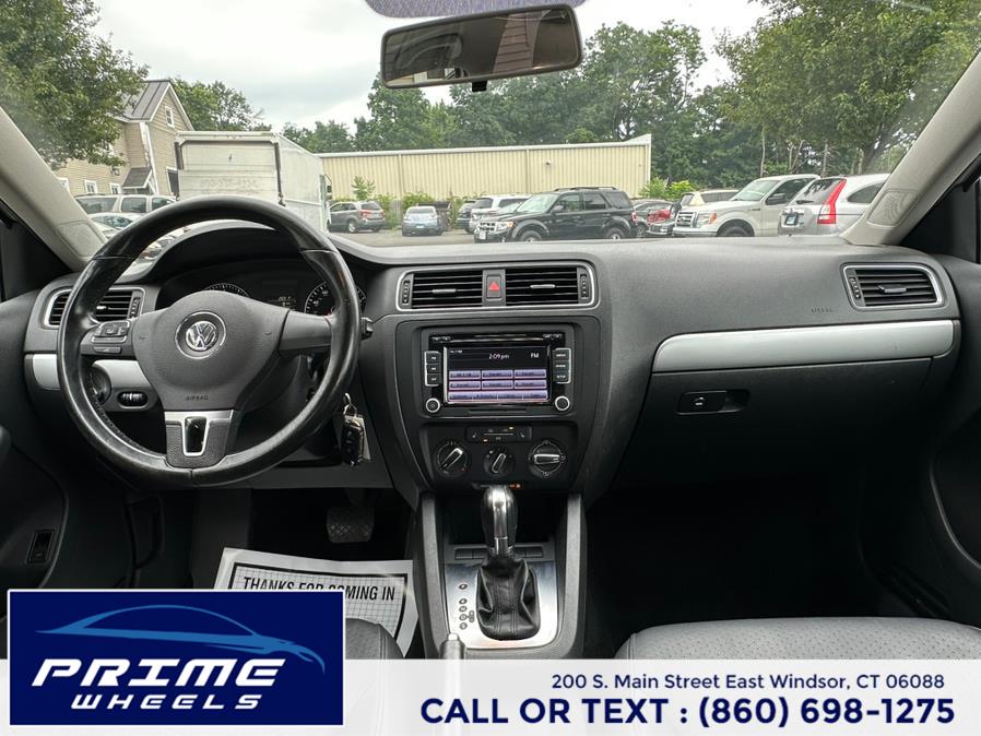 2013 Volkswagen Jetta Sedan 4dr Auto SE w/Convenience/Sunroof PZEV, available for sale in East Windsor, Connecticut | Prime Wheels. East Windsor, Connecticut 2013 Volkswagen Jetta Sedan 4dr Auto SE w/Convenience/Sunroof PZEV, available for sale in East Windsor, Connecticut | Prime Wheels. East Windsor, Connecticut