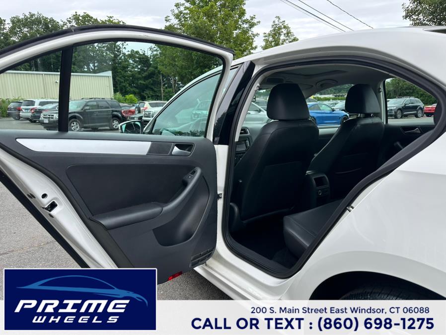 2013 Volkswagen Jetta Sedan 4dr Auto SE w/Convenience/Sunroof PZEV, available for sale in East Windsor, Connecticut | Prime Wheels. East Windsor, Connecticut 2013 Volkswagen Jetta Sedan 4dr Auto SE w/Convenience/Sunroof PZEV, available for sale in East Windsor, Connecticut | Prime Wheels. East Windsor, Connecticut