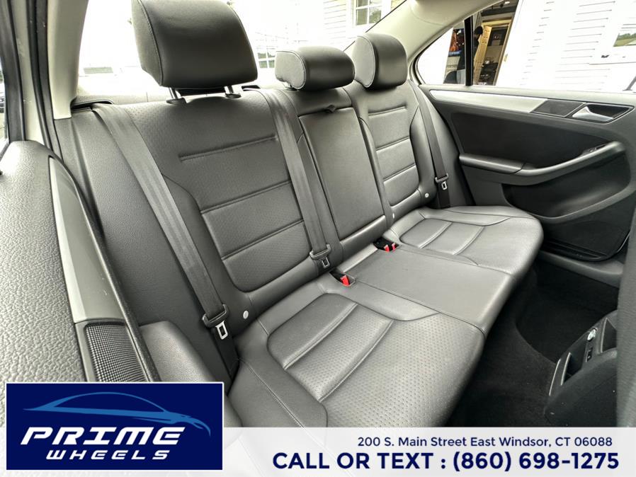 2013 Volkswagen Jetta Sedan 4dr Auto SE w/Convenience/Sunroof PZEV, available for sale in East Windsor, Connecticut | Prime Wheels. East Windsor, Connecticut 2013 Volkswagen Jetta Sedan 4dr Auto SE w/Convenience/Sunroof PZEV, available for sale in East Windsor, Connecticut | Prime Wheels. East Windsor, Connecticut