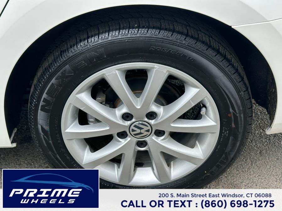 2013 Volkswagen Jetta Sedan 4dr Auto SE w/Convenience/Sunroof PZEV, available for sale in East Windsor, Connecticut | Prime Wheels. East Windsor, Connecticut 2013 Volkswagen Jetta Sedan 4dr Auto SE w/Convenience/Sunroof PZEV, available for sale in East Windsor, Connecticut | Prime Wheels. East Windsor, Connecticut