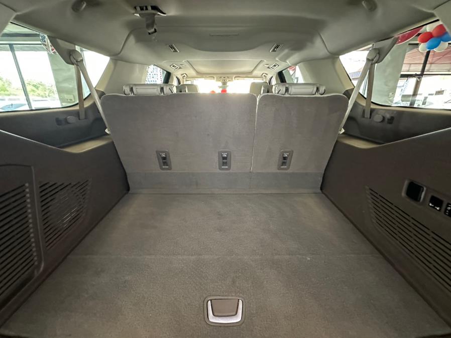 2021 GMC Yukon XL 4WD 4dr Denali, available for sale in Inwood, New York | 5 Towns Drive. Inwood, New York 2021 GMC Yukon XL 4WD 4dr Denali, available for sale in Inwood, New York | 5 Towns Drive. Inwood, New York