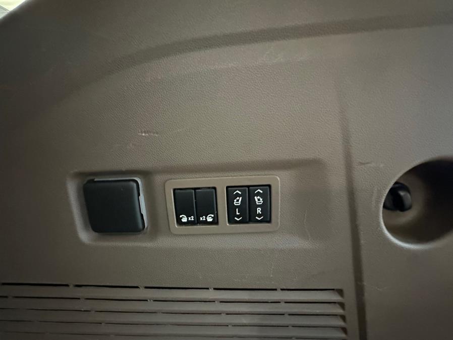 2021 GMC Yukon XL 4WD 4dr Denali, available for sale in Inwood, New York | 5 Towns Drive. Inwood, New York 2021 GMC Yukon XL 4WD 4dr Denali, available for sale in Inwood, New York | 5 Towns Drive. Inwood, New York