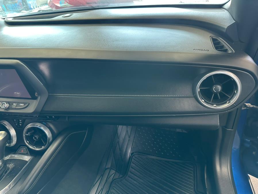 2017 Chevrolet Camaro 2dr Cpe 2SS, available for sale in Inwood, New York | 5 Towns Drive. Inwood, New York 2017 Chevrolet Camaro 2dr Cpe 2SS, available for sale in Inwood, New York | 5 Towns Drive. Inwood, New York