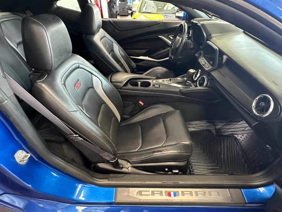 2017 Chevrolet Camaro 2dr Cpe 2SS, available for sale in Inwood, New York | 5 Towns Drive. Inwood, New York 2017 Chevrolet Camaro 2dr Cpe 2SS, available for sale in Inwood, New York | 5 Towns Drive. Inwood, New York