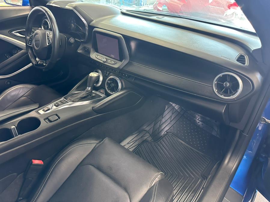 2017 Chevrolet Camaro 2dr Cpe 2SS, available for sale in Inwood, New York | 5 Towns Drive. Inwood, New York 2017 Chevrolet Camaro 2dr Cpe 2SS, available for sale in Inwood, New York | 5 Towns Drive. Inwood, New York