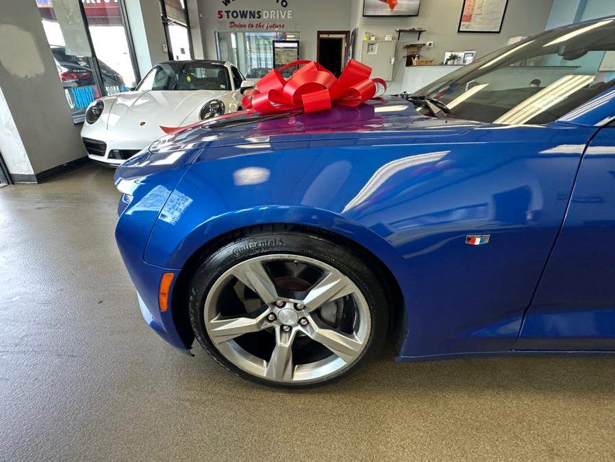 2017 Chevrolet Camaro 2dr Cpe 2SS, available for sale in Inwood, New York | 5 Towns Drive. Inwood, New York 2017 Chevrolet Camaro 2dr Cpe 2SS, available for sale in Inwood, New York | 5 Towns Drive. Inwood, New York