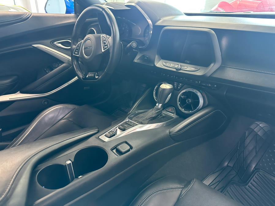 2017 Chevrolet Camaro 2dr Cpe 2SS, available for sale in Inwood, New York | 5 Towns Drive. Inwood, New York 2017 Chevrolet Camaro 2dr Cpe 2SS, available for sale in Inwood, New York | 5 Towns Drive. Inwood, New York