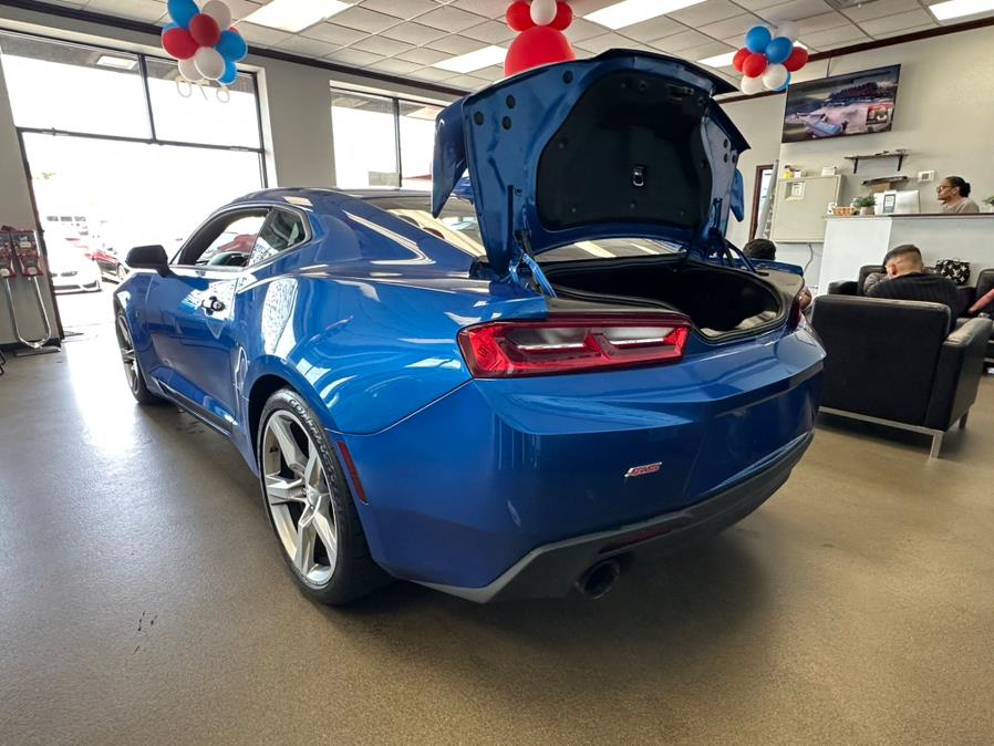 2017 Chevrolet Camaro 2dr Cpe 2SS, available for sale in Inwood, New York | 5 Towns Drive. Inwood, New York 2017 Chevrolet Camaro 2dr Cpe 2SS, available for sale in Inwood, New York | 5 Towns Drive. Inwood, New York