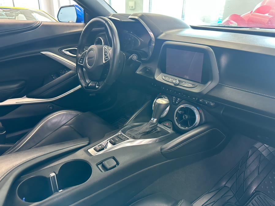 2017 Chevrolet Camaro 2dr Cpe 2SS, available for sale in Inwood, New York | 5 Towns Drive. Inwood, New York 2017 Chevrolet Camaro 2dr Cpe 2SS, available for sale in Inwood, New York | 5 Towns Drive. Inwood, New York