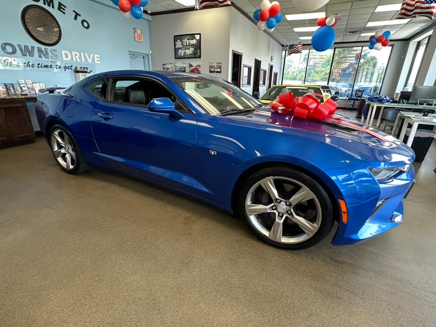 2017 Chevrolet Camaro 2dr Cpe 2SS, available for sale in Inwood, New York | 5 Towns Drive. Inwood, New York 2017 Chevrolet Camaro 2dr Cpe 2SS, available for sale in Inwood, New York | 5 Towns Drive. Inwood, New York