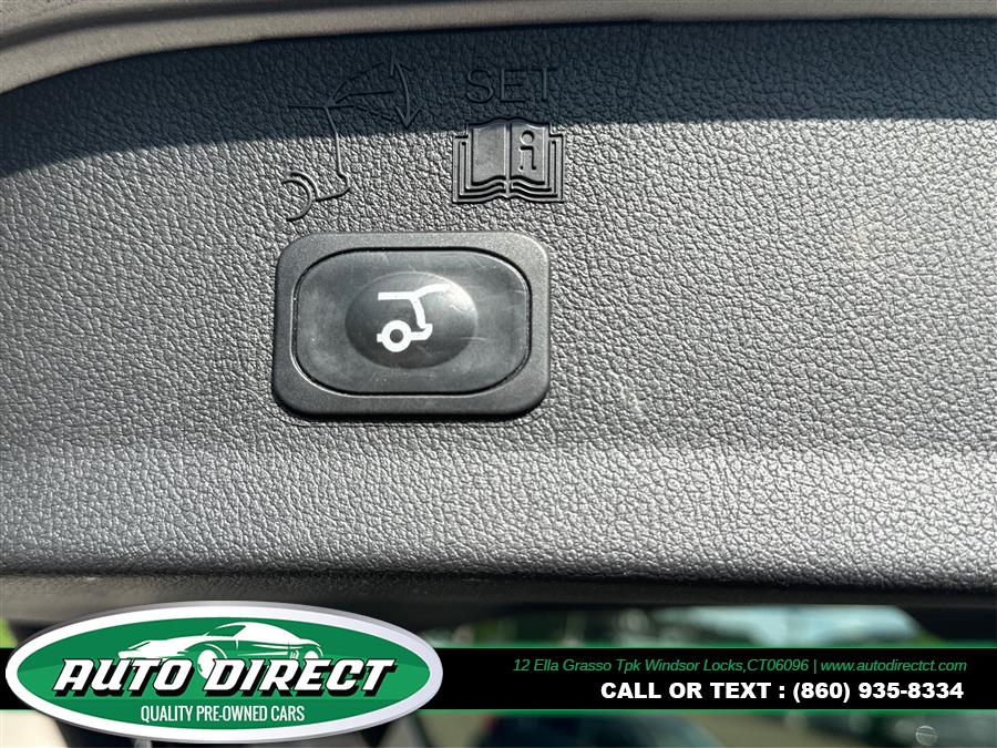 2016 Ford Escape 4WD 4dr Titanium, available for sale in Windsor Locks, Connecticut | Auto Direct LLC. Windsor Locks, Connecticut 2016 Ford Escape 4WD 4dr Titanium, available for sale in Windsor Locks, Connecticut | Auto Direct LLC. Windsor Locks, Connecticut