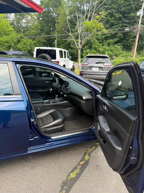 2019 Nissan Altima 2.5 SR Sedan, available for sale in Windsor Locks, Connecticut | JANNA MOTORS LLC. Windsor Locks, Connecticut 2019 Nissan Altima 2.5 SR Sedan, available for sale in Windsor Locks, Connecticut | JANNA MOTORS LLC. Windsor Locks, Connecticut