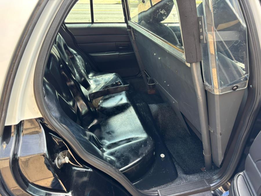 2011 Ford Police Interceptor 4dr Sdn w/3.55 Axle, available for sale in New haven, Connecticut | Wilson Maturo Motors. New haven, Connecticut 2011 Ford Police Interceptor 4dr Sdn w/3.55 Axle, available for sale in New haven, Connecticut | Wilson Maturo Motors. New haven, Connecticut