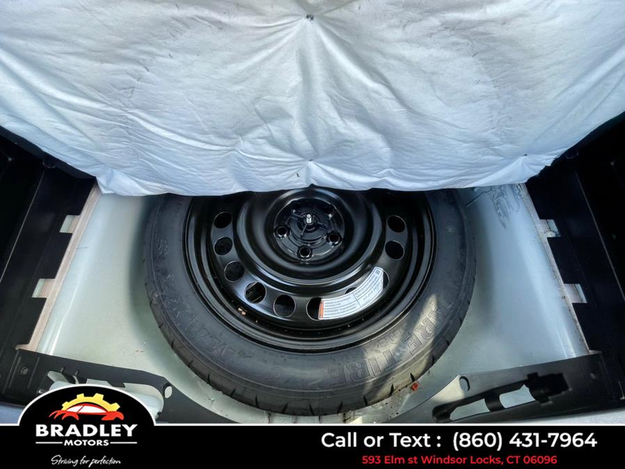 2021 Ford Explorer ST 4WD, available for sale in Windsor Locks, Connecticut | Bradley Motors Inc. Windsor Locks, Connecticut 2021 Ford Explorer ST 4WD, available for sale in Windsor Locks, Connecticut | Bradley Motors Inc. Windsor Locks, Connecticut