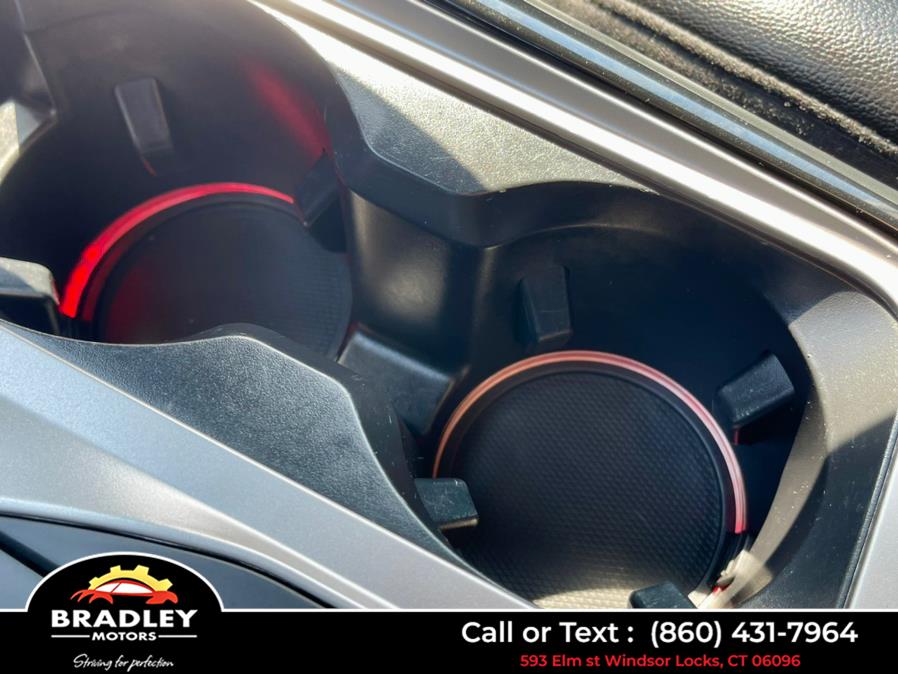 2021 Ford Explorer ST 4WD, available for sale in Windsor Locks, Connecticut | Bradley Motors Inc. Windsor Locks, Connecticut 2021 Ford Explorer ST 4WD, available for sale in Windsor Locks, Connecticut | Bradley Motors Inc. Windsor Locks, Connecticut