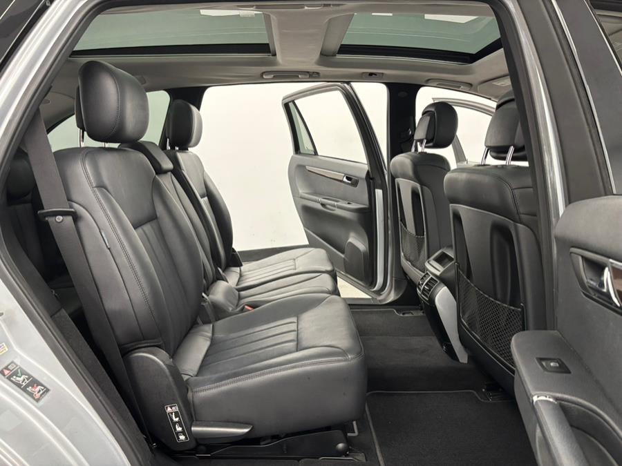 2010 Mercedes-Benz R-Class 4MATIC 4dr R 350, available for sale in Elizabeth, New Jersey | Dream Auto Group. Elizabeth, New Jersey 2010 Mercedes-Benz R-Class 4MATIC 4dr R 350, available for sale in Elizabeth, New Jersey | Dream Auto Group. Elizabeth, New Jersey