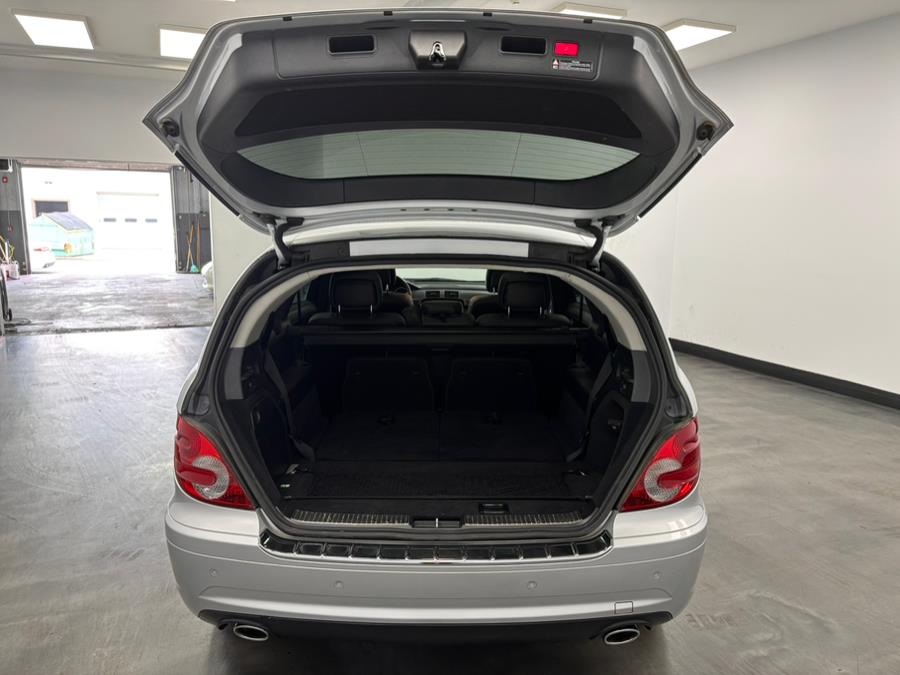 2010 Mercedes-Benz R-Class 4MATIC 4dr R 350, available for sale in Elizabeth, New Jersey | Dream Auto Group. Elizabeth, New Jersey 2010 Mercedes-Benz R-Class 4MATIC 4dr R 350, available for sale in Elizabeth, New Jersey | Dream Auto Group. Elizabeth, New Jersey