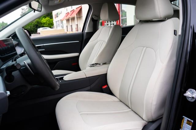 2025 Hyundai Sonata SEL, available for sale in Yonkers, New York | Westchester Auto Group. Yonkers, New York 2025 Hyundai Sonata SEL, available for sale in Yonkers, New York | Westchester Auto Group. Yonkers, New York