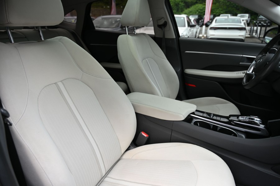 2022 Hyundai Sonata SEL 2.5L, available for sale in Waterbury, Connecticut | Highline Car Connection. Waterbury, Connecticut 2022 Hyundai Sonata SEL 2.5L, available for sale in Waterbury, Connecticut | Highline Car Connection. Waterbury, Connecticut