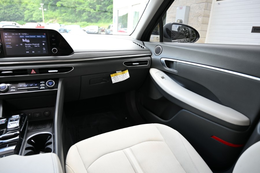 2022 Hyundai Sonata SEL 2.5L, available for sale in Waterbury, Connecticut | Highline Car Connection. Waterbury, Connecticut 2022 Hyundai Sonata SEL 2.5L, available for sale in Waterbury, Connecticut | Highline Car Connection. Waterbury, Connecticut