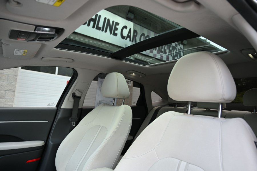 2022 Hyundai Sonata SEL 2.5L, available for sale in Waterbury, Connecticut | Highline Car Connection. Waterbury, Connecticut 2022 Hyundai Sonata SEL 2.5L, available for sale in Waterbury, Connecticut | Highline Car Connection. Waterbury, Connecticut
