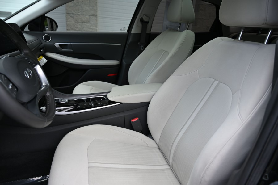 2022 Hyundai Sonata SEL 2.5L, available for sale in Waterbury, Connecticut | Highline Car Connection. Waterbury, Connecticut 2022 Hyundai Sonata SEL 2.5L, available for sale in Waterbury, Connecticut | Highline Car Connection. Waterbury, Connecticut