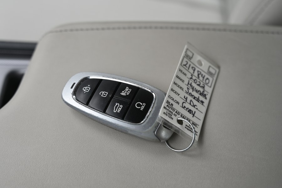 2022 Hyundai Sonata SEL 2.5L, available for sale in Waterbury, Connecticut | Highline Car Connection. Waterbury, Connecticut 2022 Hyundai Sonata SEL 2.5L, available for sale in Waterbury, Connecticut | Highline Car Connection. Waterbury, Connecticut
