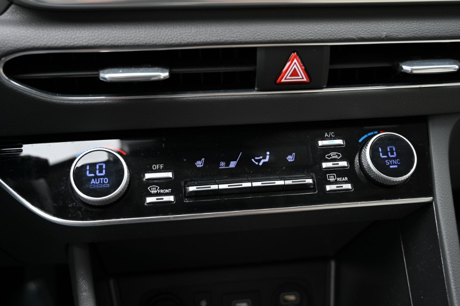 2022 Hyundai Sonata SEL 2.5L, available for sale in Waterbury, Connecticut | Highline Car Connection. Waterbury, Connecticut 2022 Hyundai Sonata SEL 2.5L, available for sale in Waterbury, Connecticut | Highline Car Connection. Waterbury, Connecticut