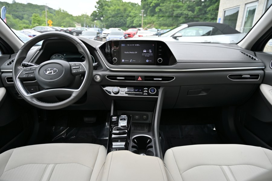 2022 Hyundai Sonata SEL 2.5L, available for sale in Waterbury, Connecticut | Highline Car Connection. Waterbury, Connecticut 2022 Hyundai Sonata SEL 2.5L, available for sale in Waterbury, Connecticut | Highline Car Connection. Waterbury, Connecticut