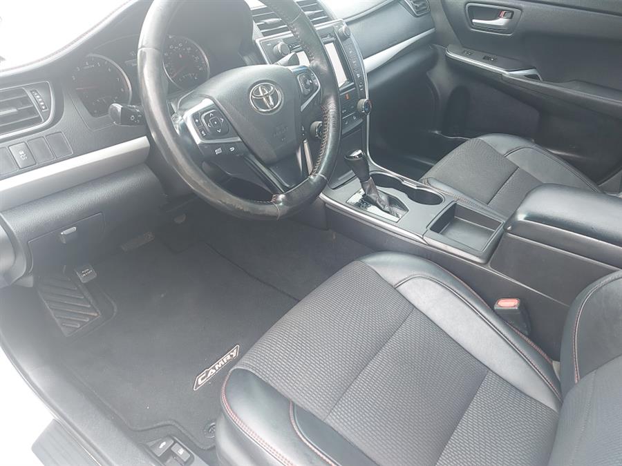 2016 Toyota Camry 4dr Sdn I4 Auto SE (Natl), available for sale in West Hartford, Connecticut | Chadrad Motors llc. West Hartford, Connecticut 2016 Toyota Camry 4dr Sdn I4 Auto SE (Natl), available for sale in West Hartford, Connecticut | Chadrad Motors llc. West Hartford, Connecticut
