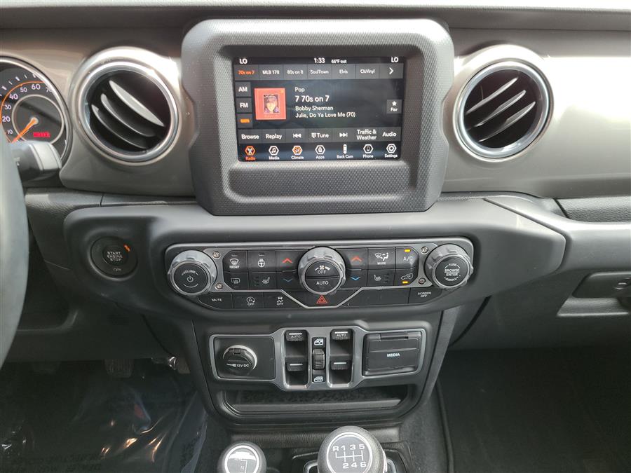 2018 Jeep Wrangler Unlimited Sahara 4x4, available for sale in Canton, Connecticut | Lava Motors. Canton, Connecticut 2018 Jeep Wrangler Unlimited Sahara 4x4, available for sale in Canton, Connecticut | Lava Motors. Canton, Connecticut