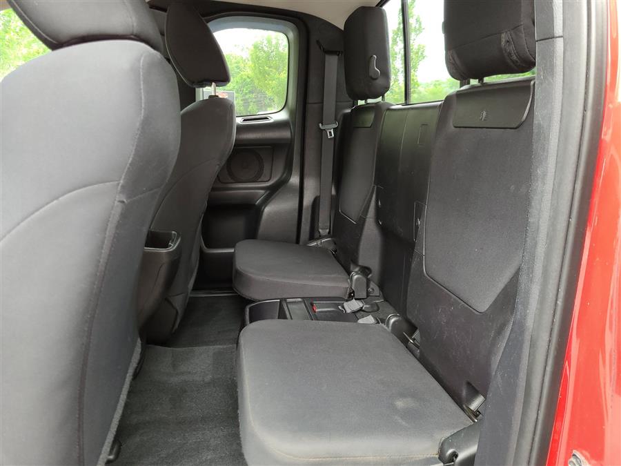 2016 Toyota Tacoma 4WD Access Cab V6 AT SR5 (Natl), available for sale in Canton, Connecticut | Lava Motors. Canton, Connecticut 2016 Toyota Tacoma 4WD Access Cab V6 AT SR5 (Natl), available for sale in Canton, Connecticut | Lava Motors. Canton, Connecticut