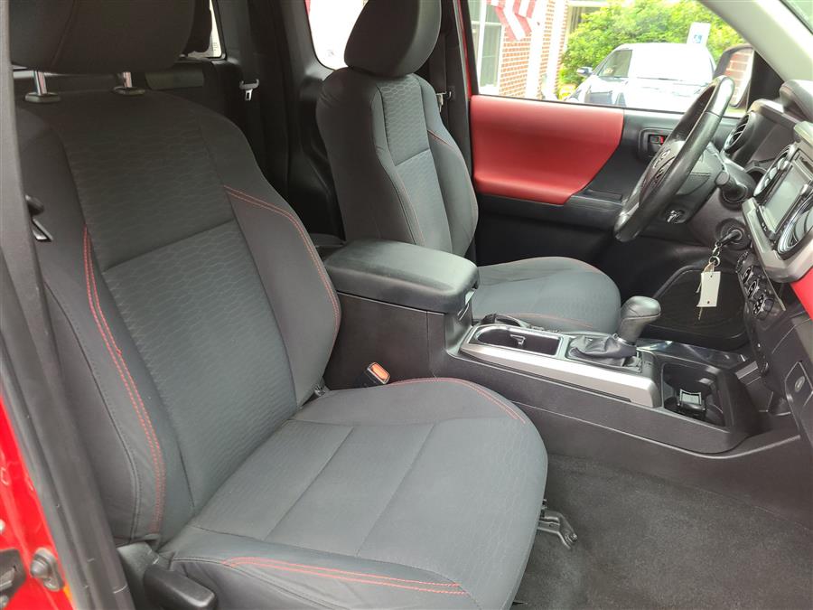 2016 Toyota Tacoma 4WD Access Cab V6 AT SR5 (Natl), available for sale in Canton, Connecticut | Lava Motors. Canton, Connecticut 2016 Toyota Tacoma 4WD Access Cab V6 AT SR5 (Natl), available for sale in Canton, Connecticut | Lava Motors. Canton, Connecticut