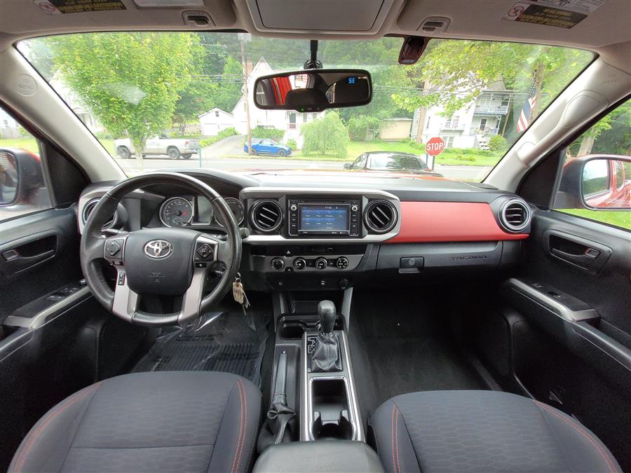 2016 Toyota Tacoma 4WD Access Cab V6 AT SR5 (Natl), available for sale in Canton, Connecticut | Lava Motors. Canton, Connecticut 2016 Toyota Tacoma 4WD Access Cab V6 AT SR5 (Natl), available for sale in Canton, Connecticut | Lava Motors. Canton, Connecticut