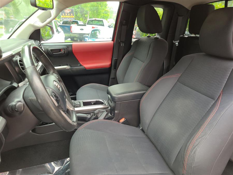 2016 Toyota Tacoma 4WD Access Cab V6 AT SR5 (Natl), available for sale in Canton, Connecticut | Lava Motors. Canton, Connecticut 2016 Toyota Tacoma 4WD Access Cab V6 AT SR5 (Natl), available for sale in Canton, Connecticut | Lava Motors. Canton, Connecticut