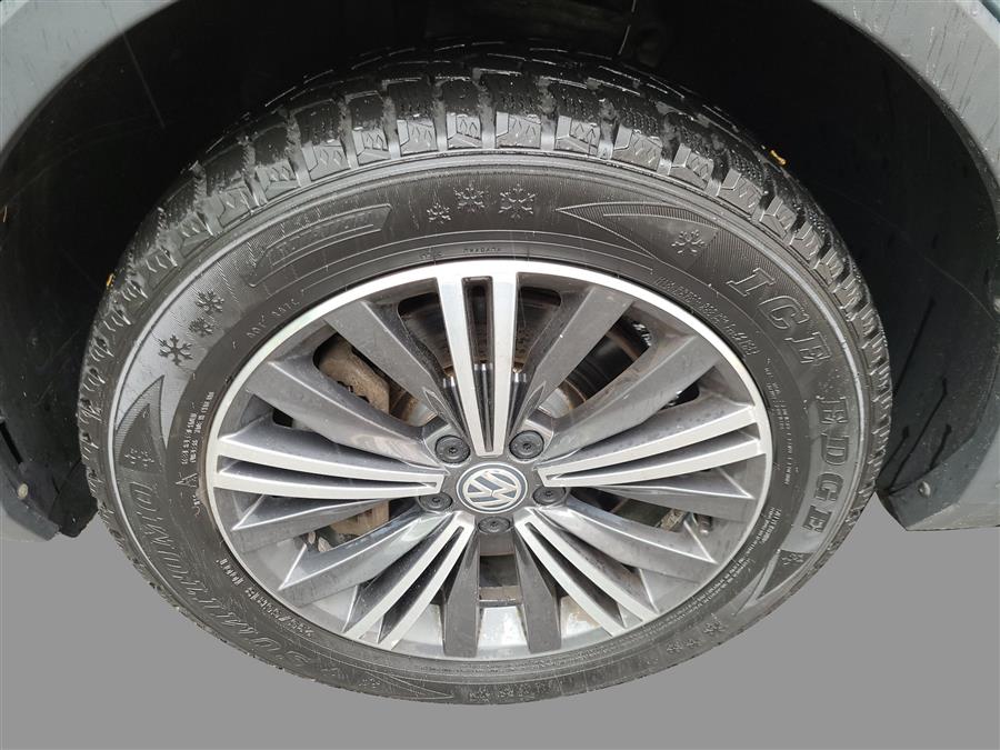 2019 Volkswagen Tiguan 2.0T SEL 4MOTION, available for sale in Canton, Connecticut | Lava Motors. Canton, Connecticut 2019 Volkswagen Tiguan 2.0T SEL 4MOTION, available for sale in Canton, Connecticut | Lava Motors. Canton, Connecticut