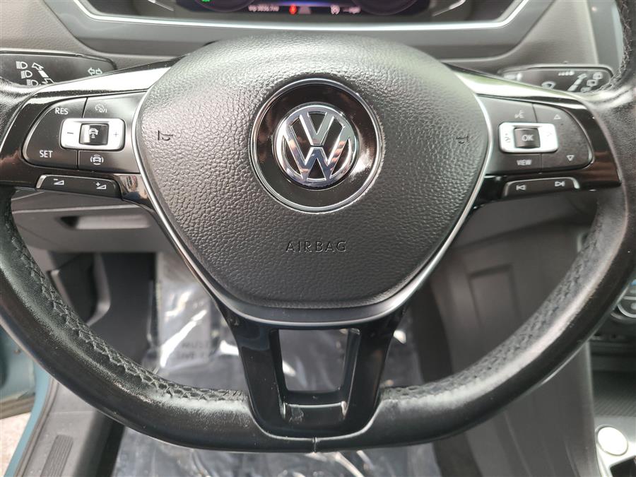 2019 Volkswagen Tiguan 2.0T SEL 4MOTION, available for sale in Canton, Connecticut | Lava Motors. Canton, Connecticut 2019 Volkswagen Tiguan 2.0T SEL 4MOTION, available for sale in Canton, Connecticut | Lava Motors. Canton, Connecticut
