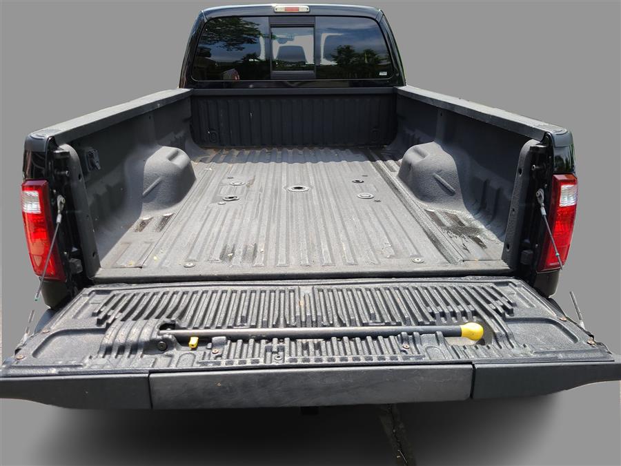 2016 Ford Super Duty F-350 DRW 4WD Crew Cab 172" Platinum, available for sale in Canton, Connecticut | Lava Motors. Canton, Connecticut 2016 Ford Super Duty F-350 DRW 4WD Crew Cab 172" Platinum, available for sale in Canton, Connecticut | Lava Motors. Canton, Connecticut