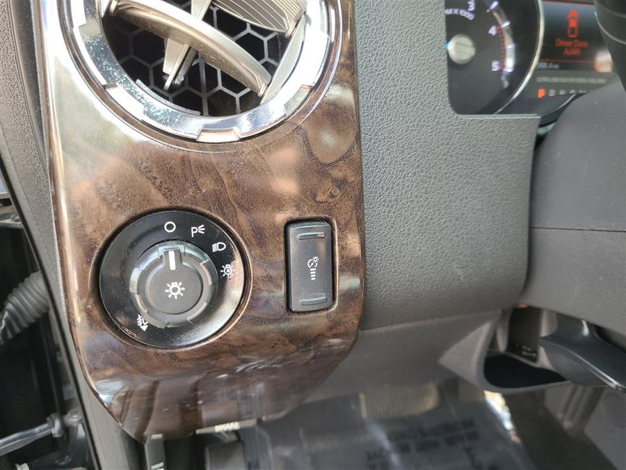 2016 Ford Super Duty F-350 DRW 4WD Crew Cab 172" Platinum, available for sale in Canton, Connecticut | Lava Motors. Canton, Connecticut 2016 Ford Super Duty F-350 DRW 4WD Crew Cab 172" Platinum, available for sale in Canton, Connecticut | Lava Motors. Canton, Connecticut