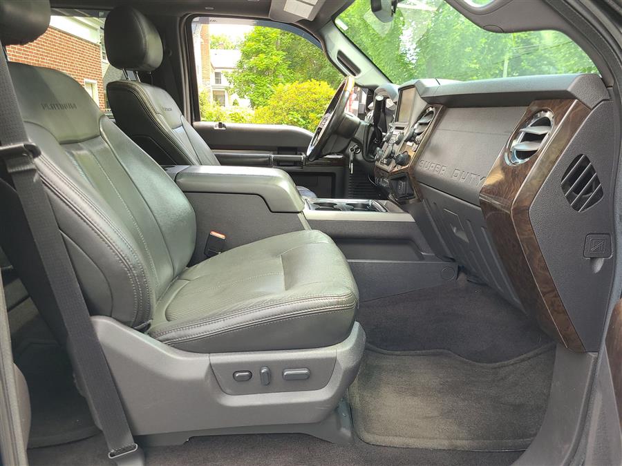2016 Ford Super Duty F-350 DRW 4WD Crew Cab 172" Platinum, available for sale in Canton, Connecticut | Lava Motors. Canton, Connecticut 2016 Ford Super Duty F-350 DRW 4WD Crew Cab 172" Platinum, available for sale in Canton, Connecticut | Lava Motors. Canton, Connecticut