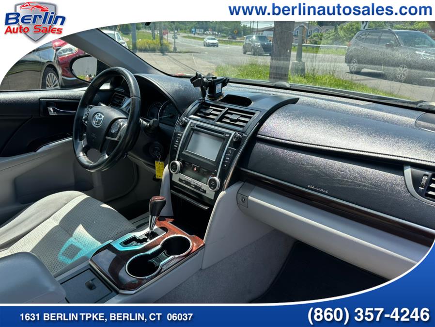 2014 Toyota Camry 2014.5 4dr Sdn I4 Auto XLE, available for sale in Berlin, Connecticut | Berlin Auto Sales LLC. Berlin, Connecticut 2014 Toyota Camry 2014.5 4dr Sdn I4 Auto XLE, available for sale in Berlin, Connecticut | Berlin Auto Sales LLC. Berlin, Connecticut