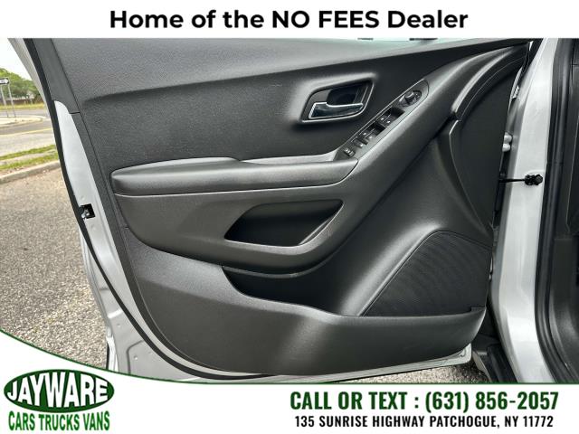 2022 Chevrolet Trax AWD 4dr LT, available for sale in Patchogue, New York | Jayware Cars Trucks Vans. Patchogue, New York 2022 Chevrolet Trax AWD 4dr LT, available for sale in Patchogue, New York | Jayware Cars Trucks Vans. Patchogue, New York