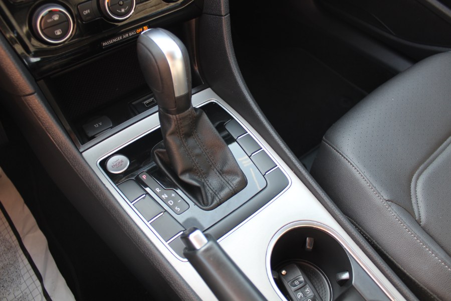 2021 Volkswagen Passat 2.0T SE Auto, available for sale in Deer Park, New York | Car Tec Enterprise Leasing & Sales LLC. Deer Park, New York 2021 Volkswagen Passat 2.0T SE Auto, available for sale in Deer Park, New York | Car Tec Enterprise Leasing & Sales LLC. Deer Park, New York