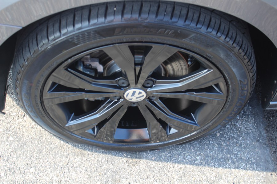 2021 Volkswagen Passat 2.0T SE Auto, available for sale in Deer Park, New York | Car Tec Enterprise Leasing & Sales LLC. Deer Park, New York 2021 Volkswagen Passat 2.0T SE Auto, available for sale in Deer Park, New York | Car Tec Enterprise Leasing & Sales LLC. Deer Park, New York