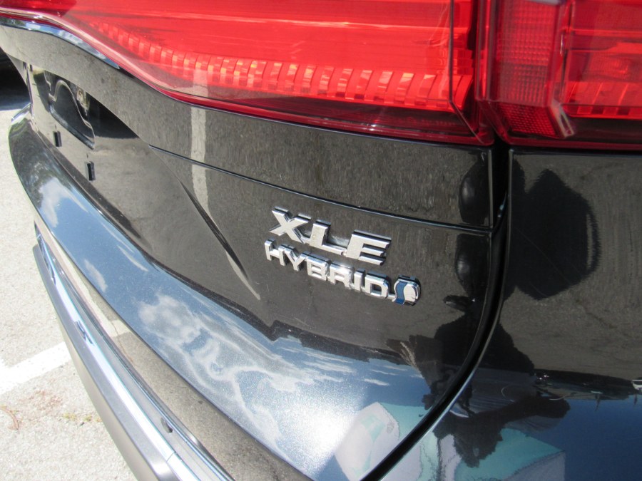 2022 Toyota Venza XLE, available for sale in Worcester, Massachusetts | Hilario's Auto Sales Inc.. Worcester, Massachusetts 2022 Toyota Venza XLE, available for sale in Worcester, Massachusetts | Hilario's Auto Sales Inc.. Worcester, Massachusetts
