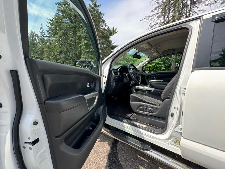 2017 Nissan Titan 4x4 Crew Cab SV, available for sale in Waterbury, Connecticut | Platinum Auto Care. Waterbury, Connecticut 2017 Nissan Titan 4x4 Crew Cab SV, available for sale in Waterbury, Connecticut | Platinum Auto Care. Waterbury, Connecticut