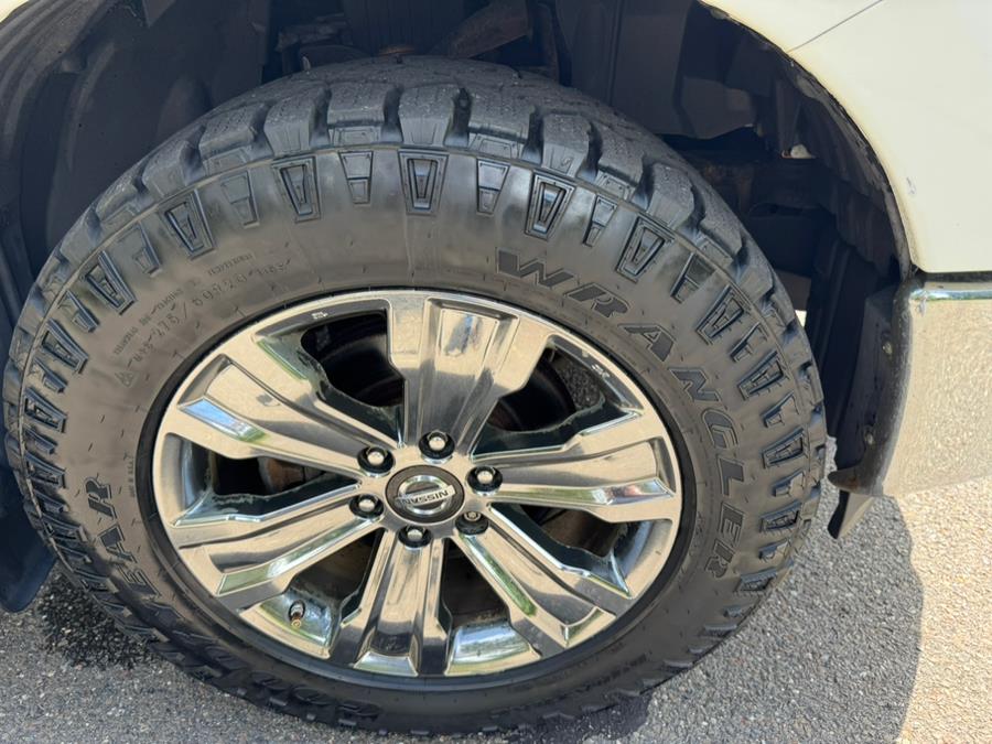 2017 Nissan Titan 4x4 Crew Cab SV, available for sale in Waterbury, Connecticut | Platinum Auto Care. Waterbury, Connecticut 2017 Nissan Titan 4x4 Crew Cab SV, available for sale in Waterbury, Connecticut | Platinum Auto Care. Waterbury, Connecticut
